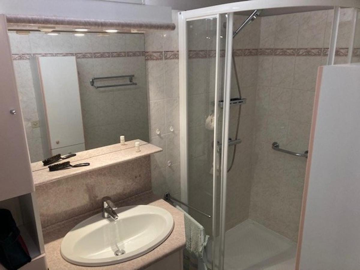Bel Appartement Au Lavandou Avec Terrasse Et Vue Mer - Fr-1-308-167 ル・ラヴァンドゥー エクステリア 写真